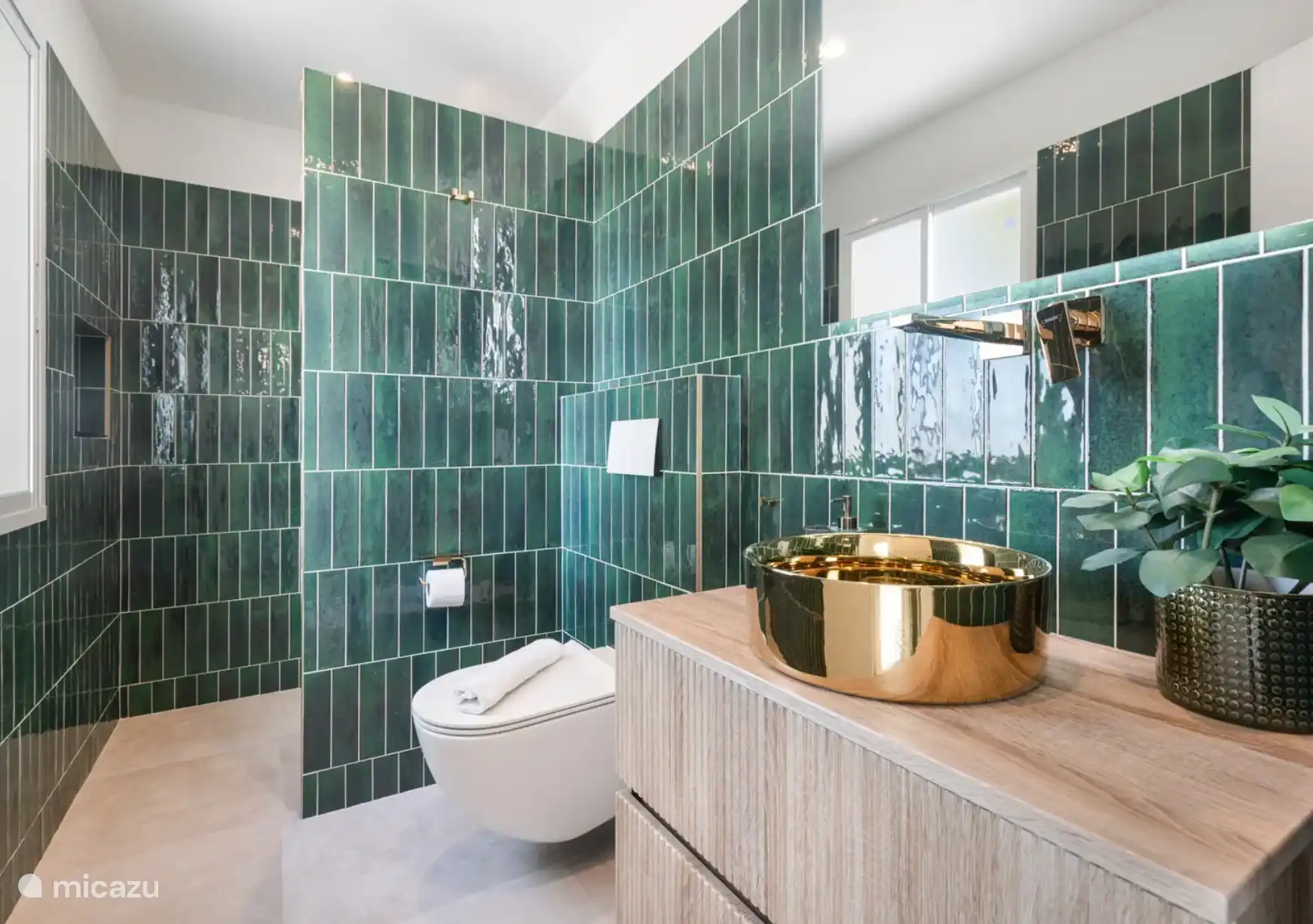 Badezimmer 1. Stock, das zum Schlafzimmer Welt im 1. Stock gehört.