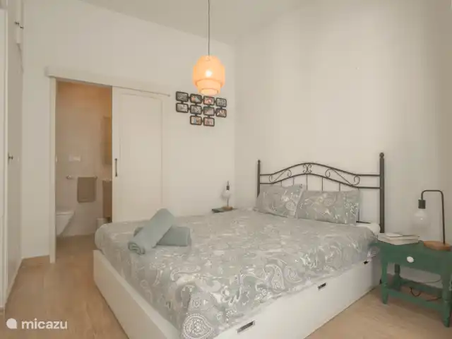 Casa Los Gallos  | Espagne, Costa Blanca, Altea - appartement Casa Los Gallos - Première chambre avec salle de bains privative.