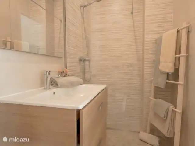 Casa Los Gallos  | Espagne, Costa Blanca, Altea - appartement Casa Los Gallos - Salle de bain de la première chambre.