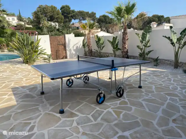 Location de Vacances Espagne, Costa Blanca, Moraira-Teulada, villa - Villa Sol y Más Moraira La table de ping-pong est pliée en standard mais peut être dépliée en un instant.