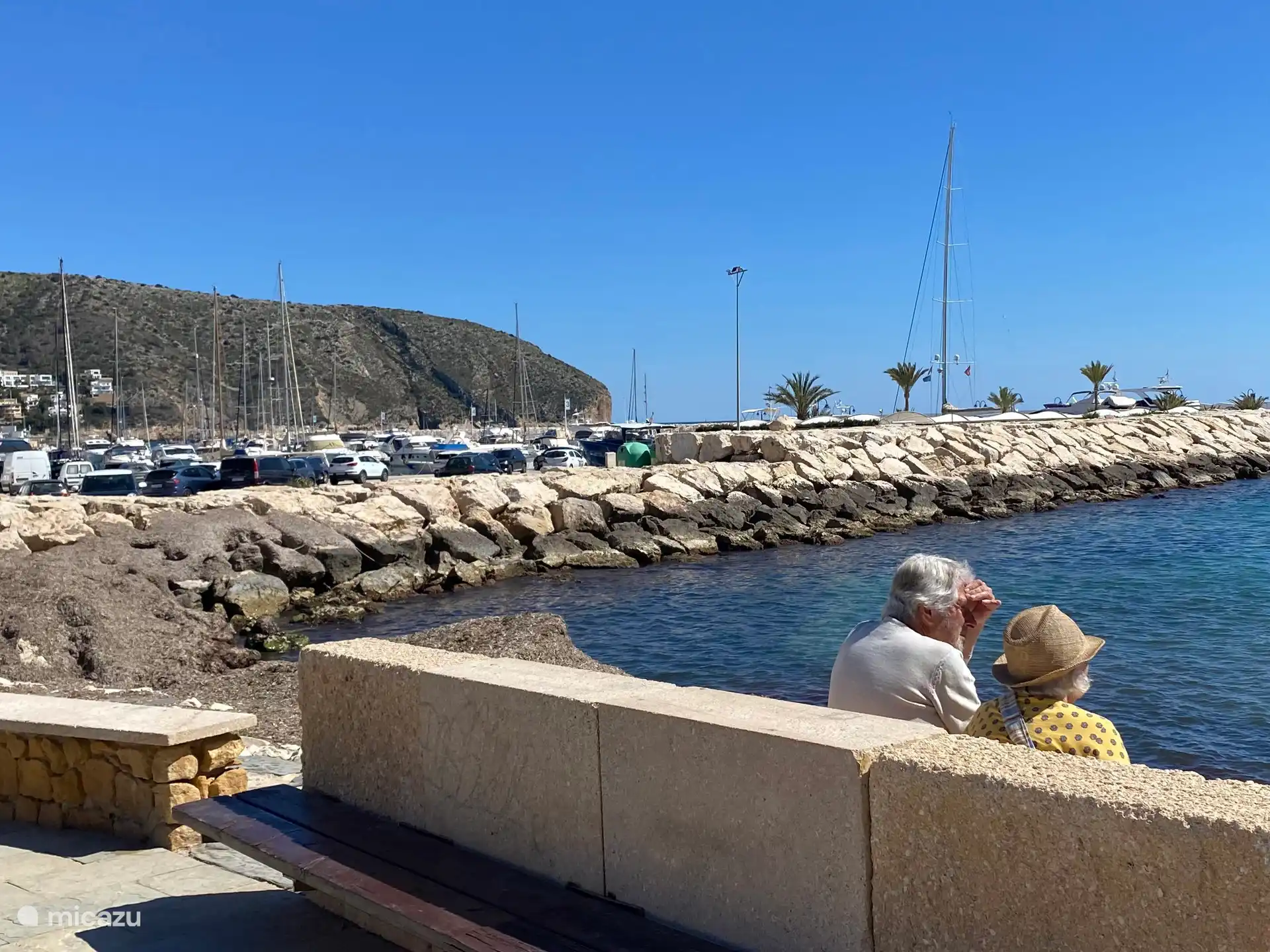 The port of Moraira is adjacent to the center.