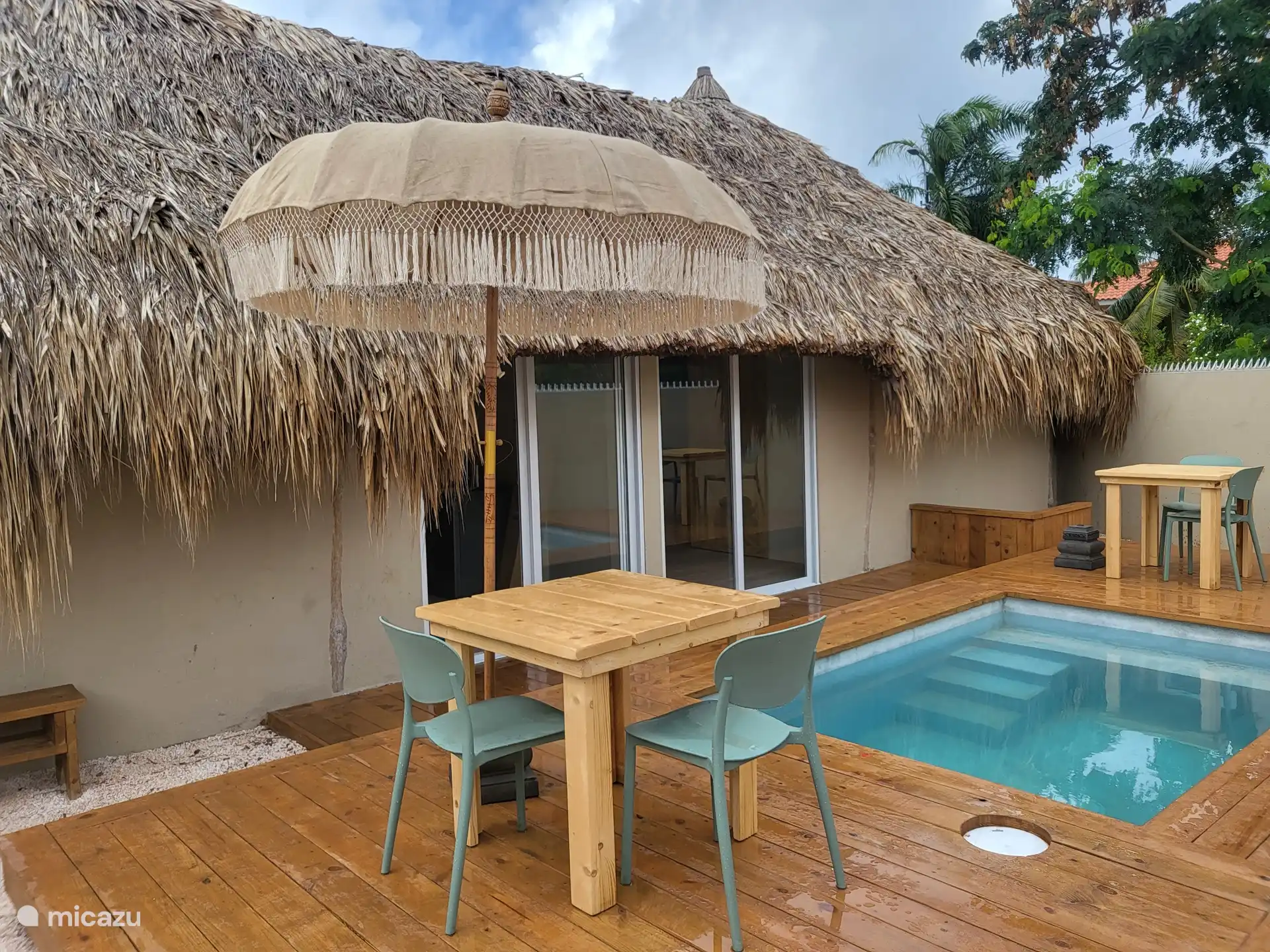 Vivre tous les jours dans un paradis tropical à l’ombre d’une maison palapa