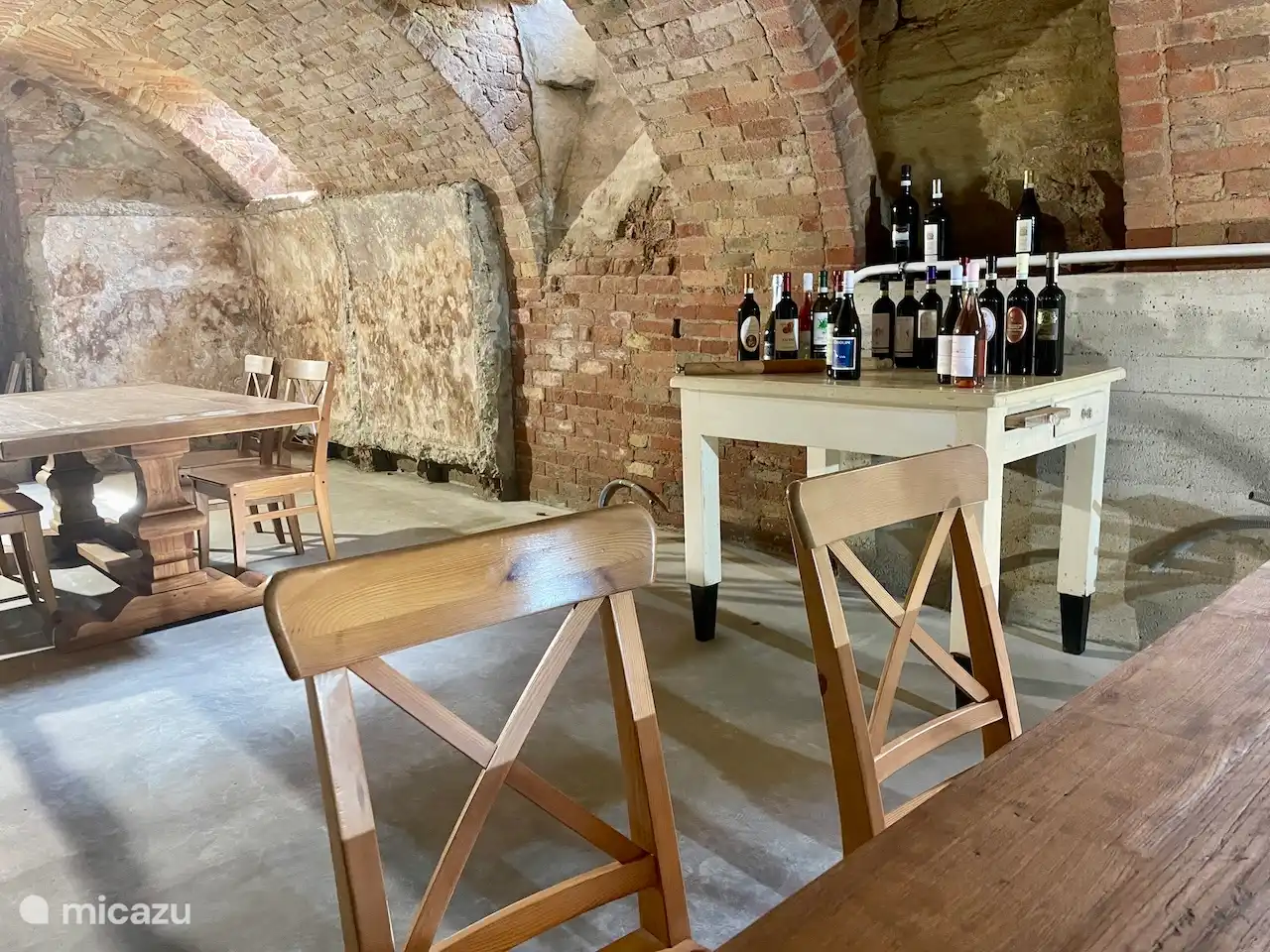 Kommen Sie und probieren Sie in unserem Weinkeller?