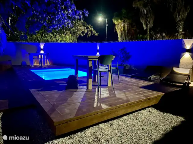 Kas Pelikan Privé  | Curaçao, Curaçao-Centre, Julianadorp - appartement Soirées au bord de la piscine : éclairage tamisé, brise fraîche, ambiance parfaite