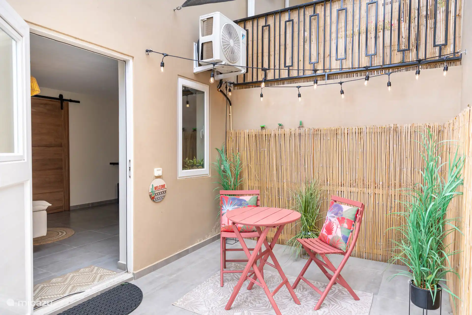 Beginnen Sie Ihren Morgen mit einer Tasse Kaffee oder genießen Sie abends ein Getränk auf Ihrer eigenen privaten Terrasse.