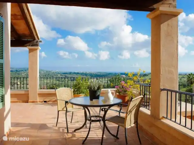 Villa Penya Redona huren in Spanje, Mallorca, Cala d`Or - villa balkon