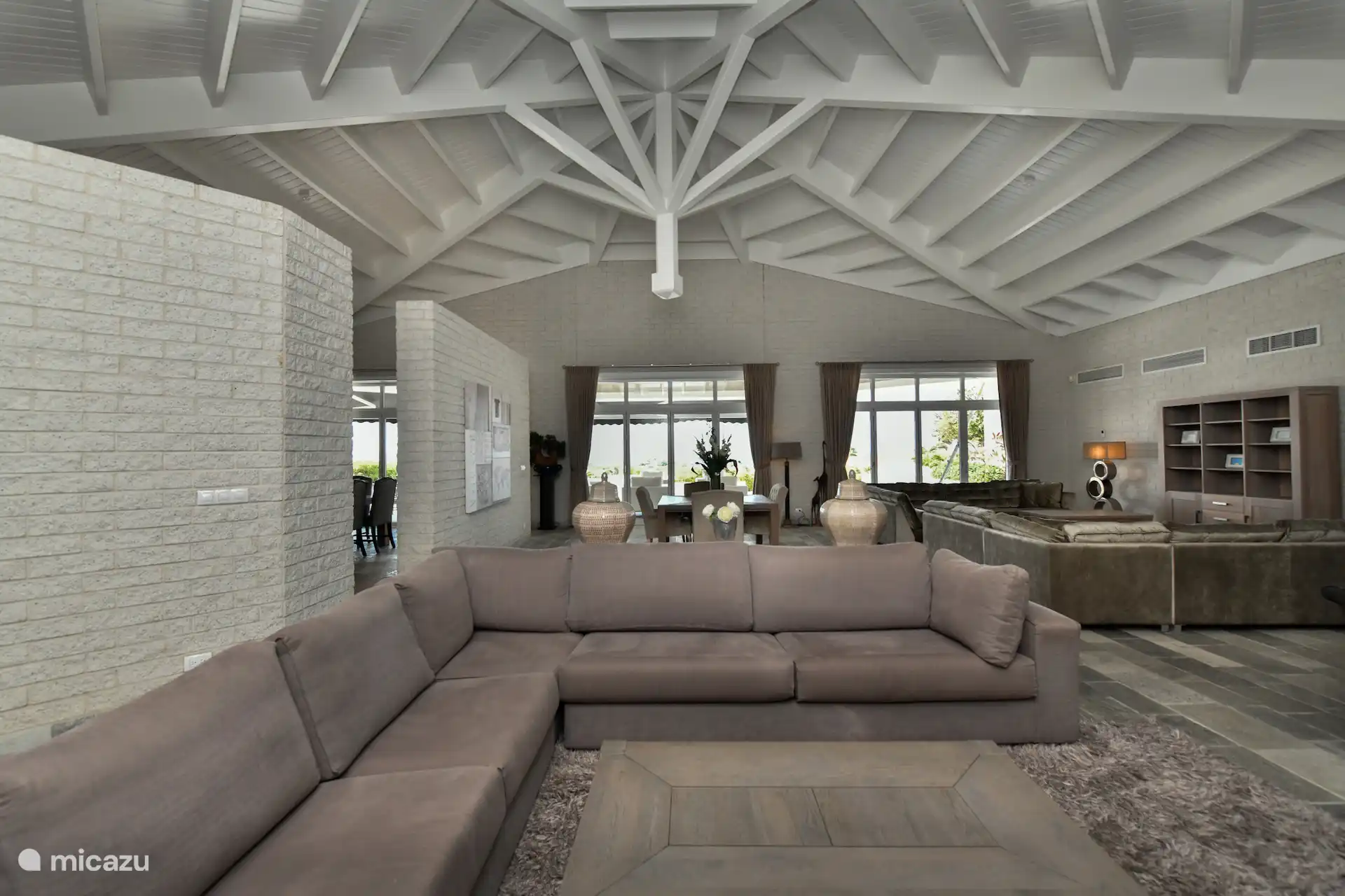 Wohnzimmer mit Smart-TV