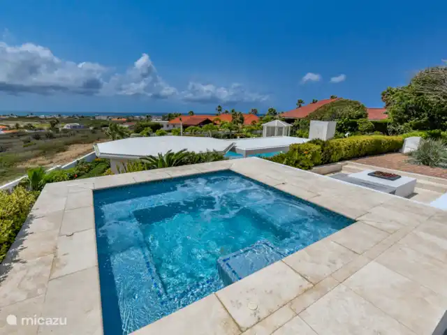 Vista al mar, Jacuzzi, Cerca de la playa en Aruba, Norte, Westpunt - villa Jardín con jacuzzi y vistas a la isla y al mar