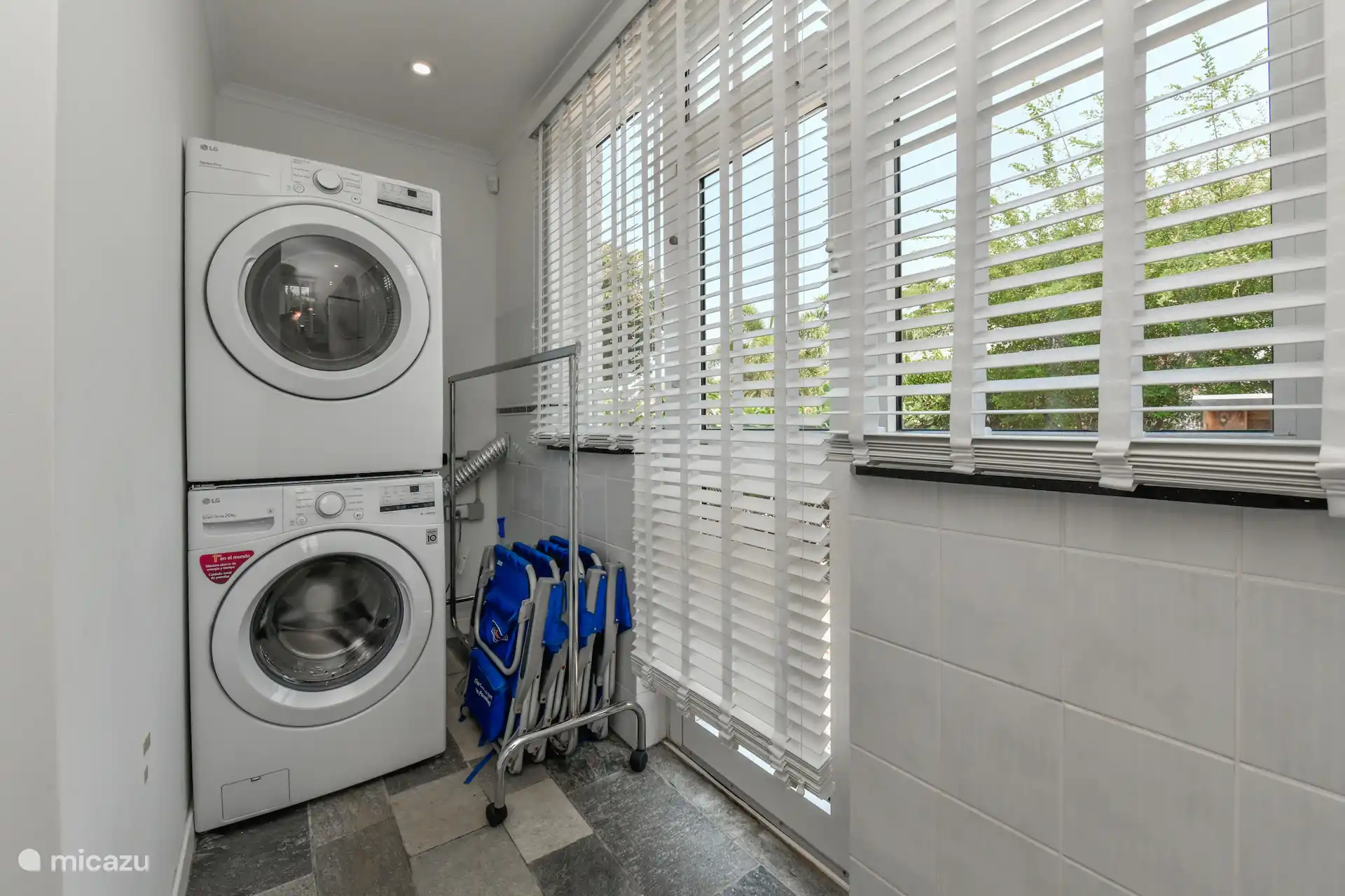 Waschmaschine und Trockner