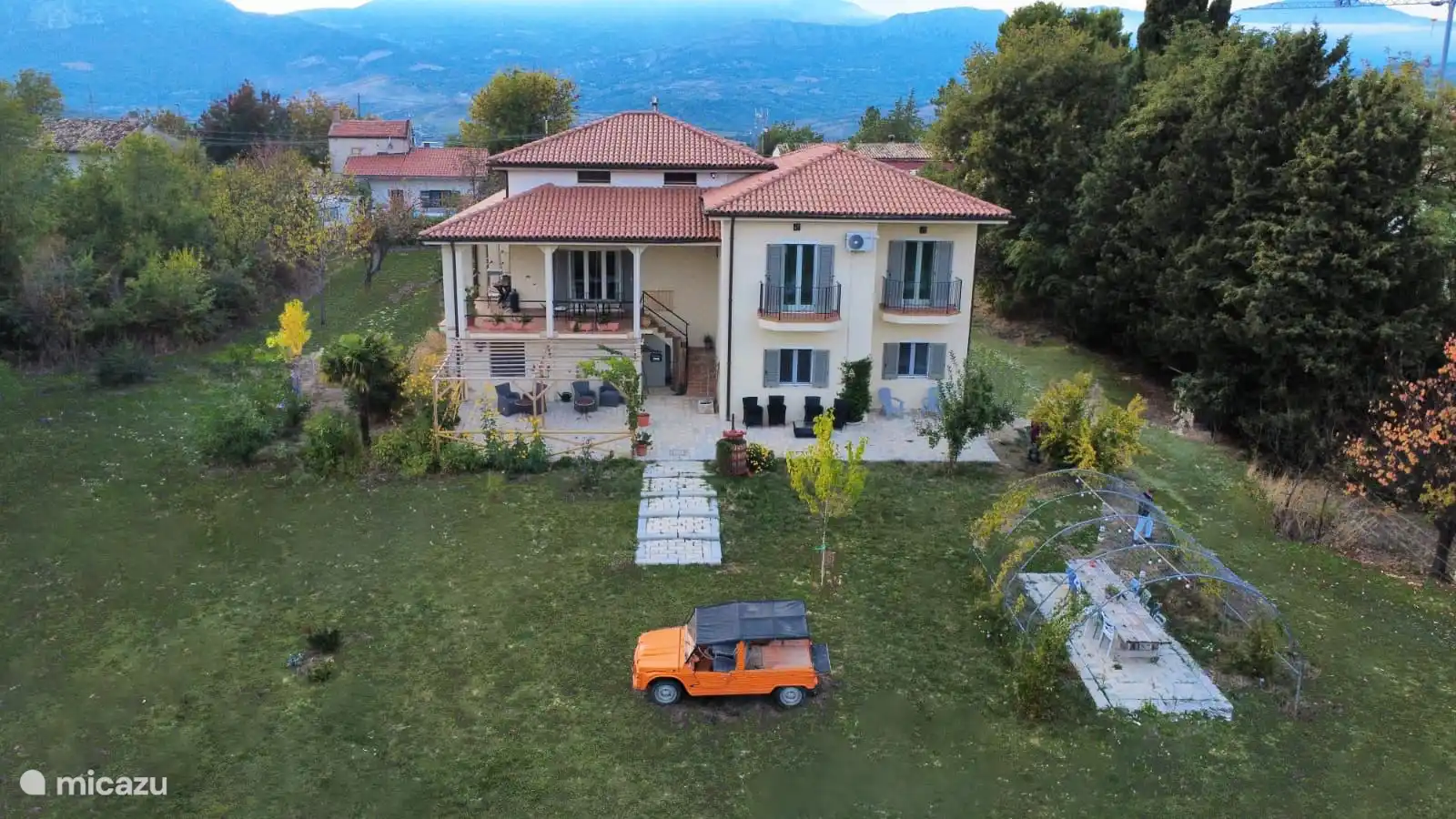 Villa Vista Monti en Italia, Abruzos, Alanno - Apartamento