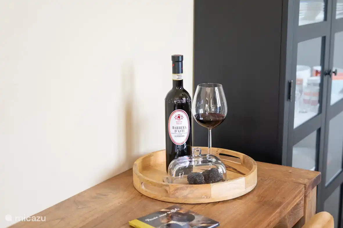 Übernachten im Bed & Wine. Machen Sie eine Trüffeltour? Attraktive Küche mit allen Geräten, die Sie brauchen. 