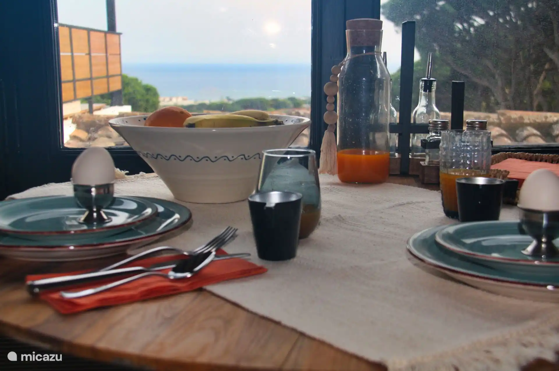 Eettafeltje met uitzicht