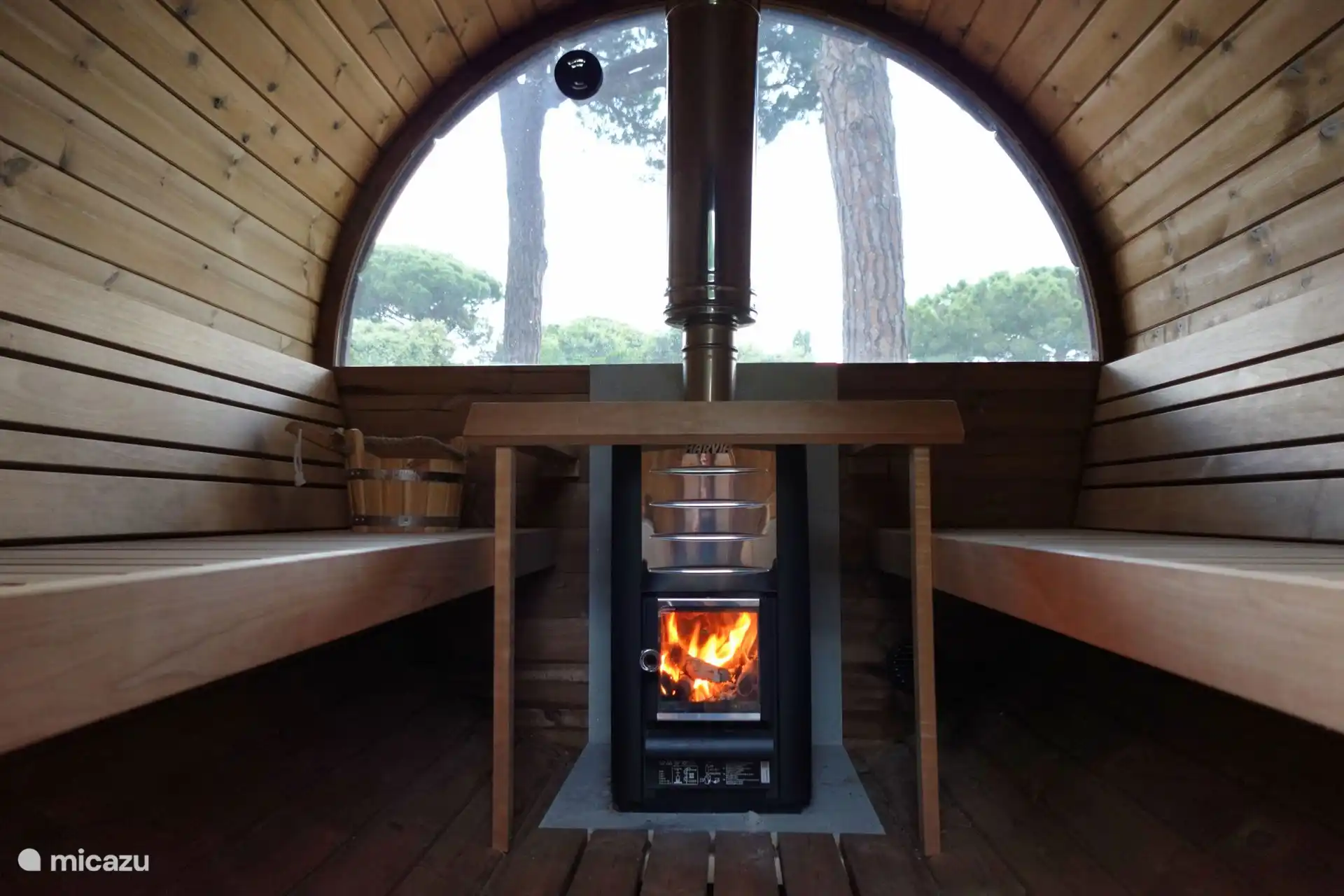 Finse Harvia houtkachel