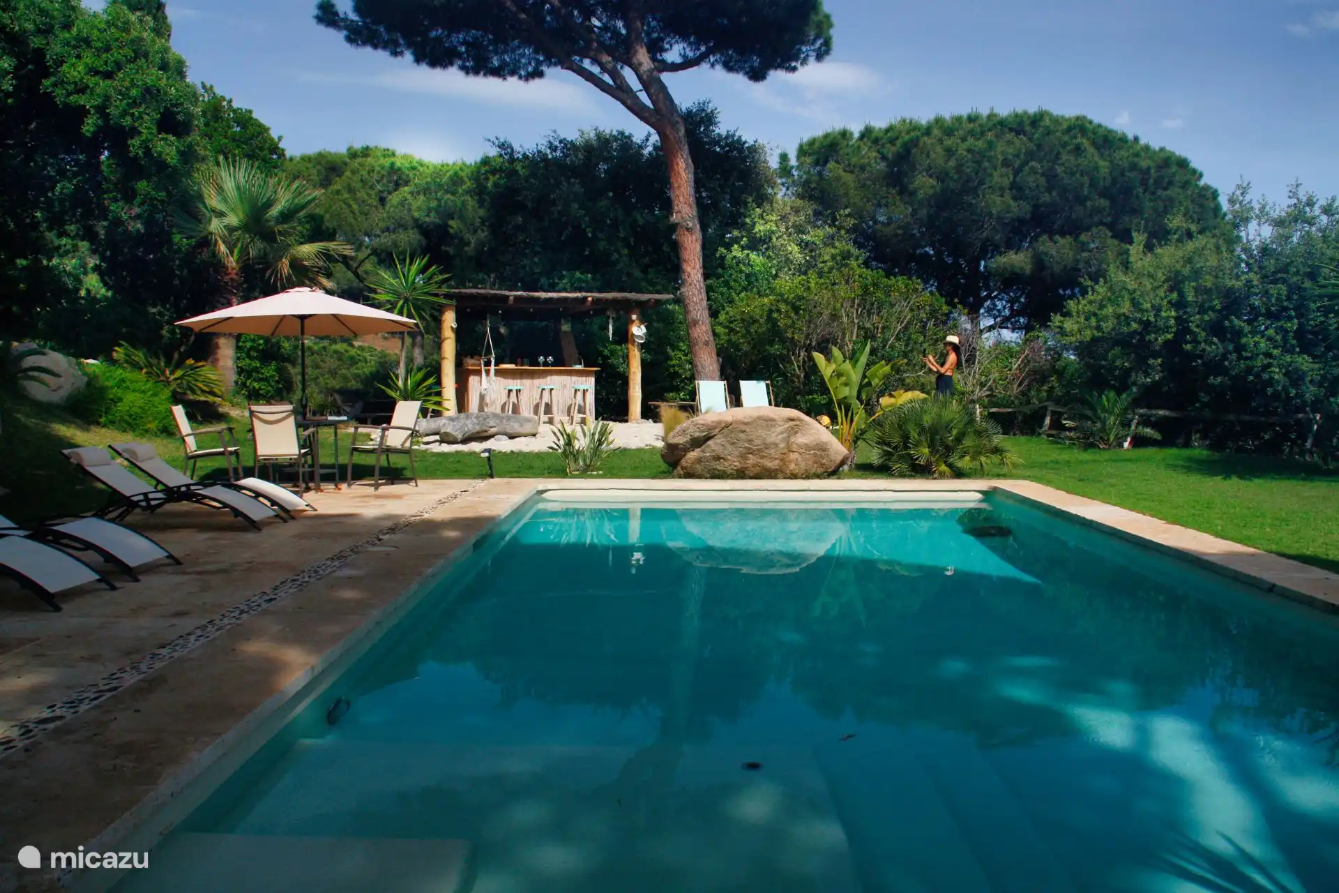 Een dagje bij het zwembad vertoeven