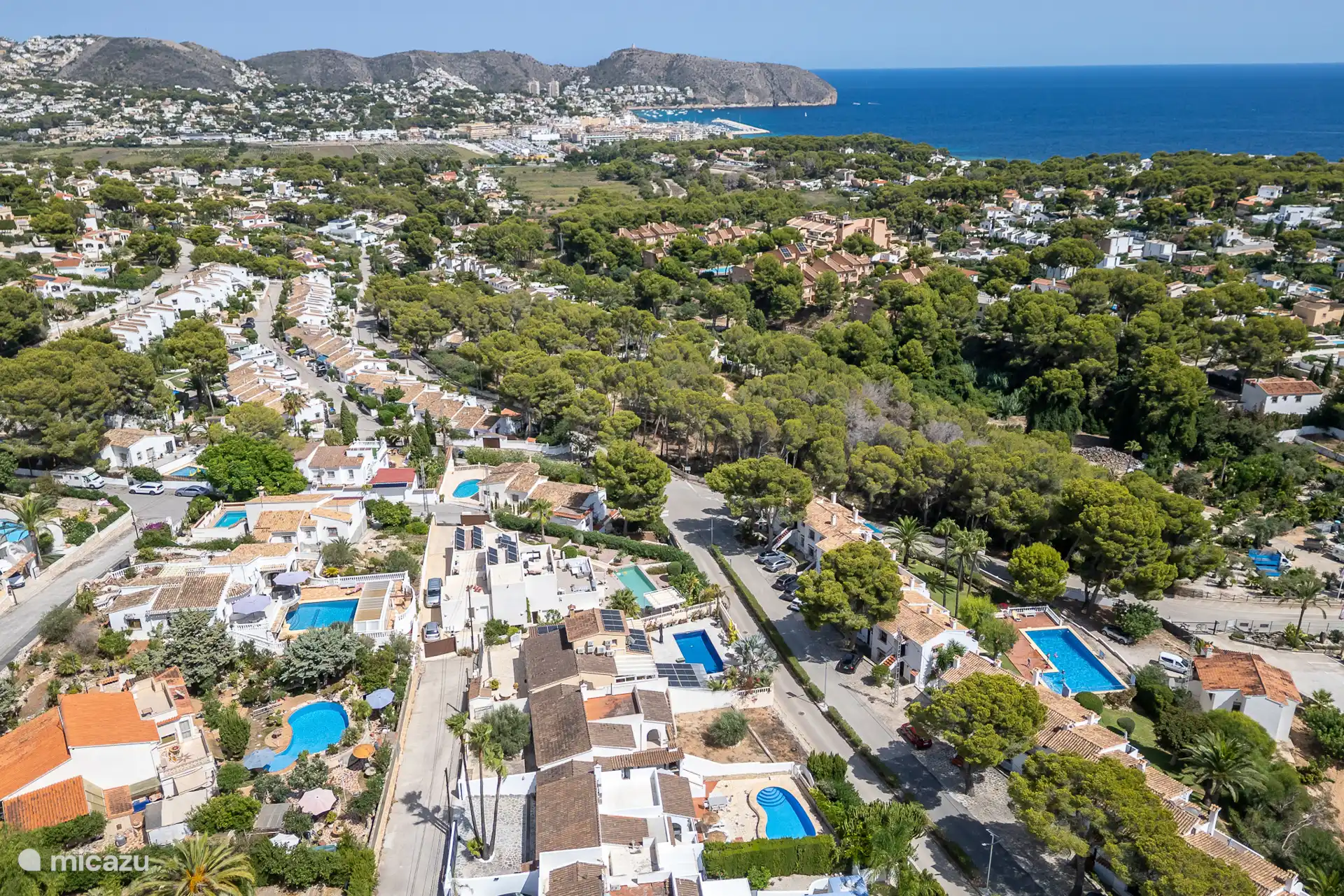 Am Fuße der Mitte Casa Bliss, nur 12 Gehminuten vom Dorf und dem Meer entfernt 