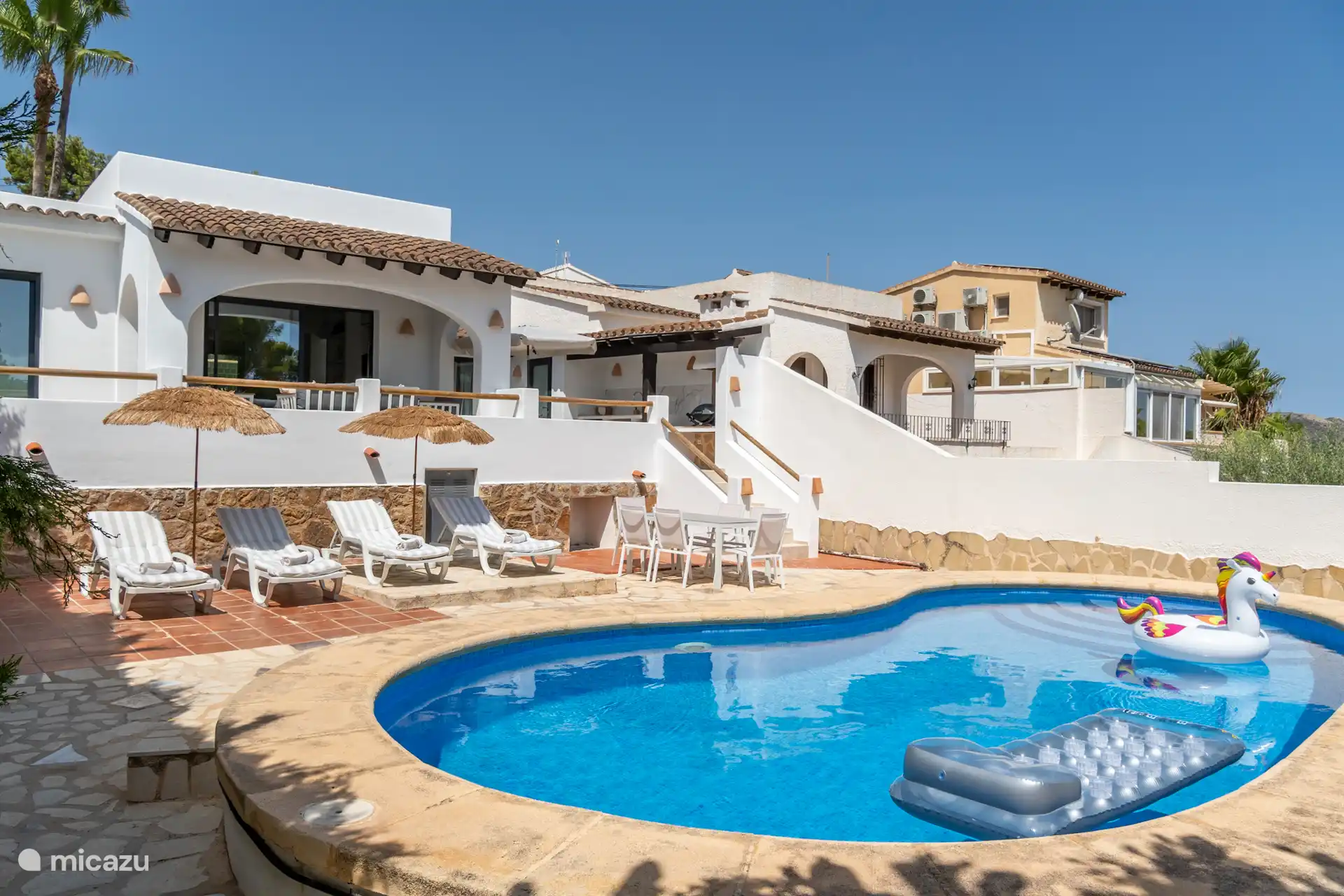 Übersichtsfoto hinten links