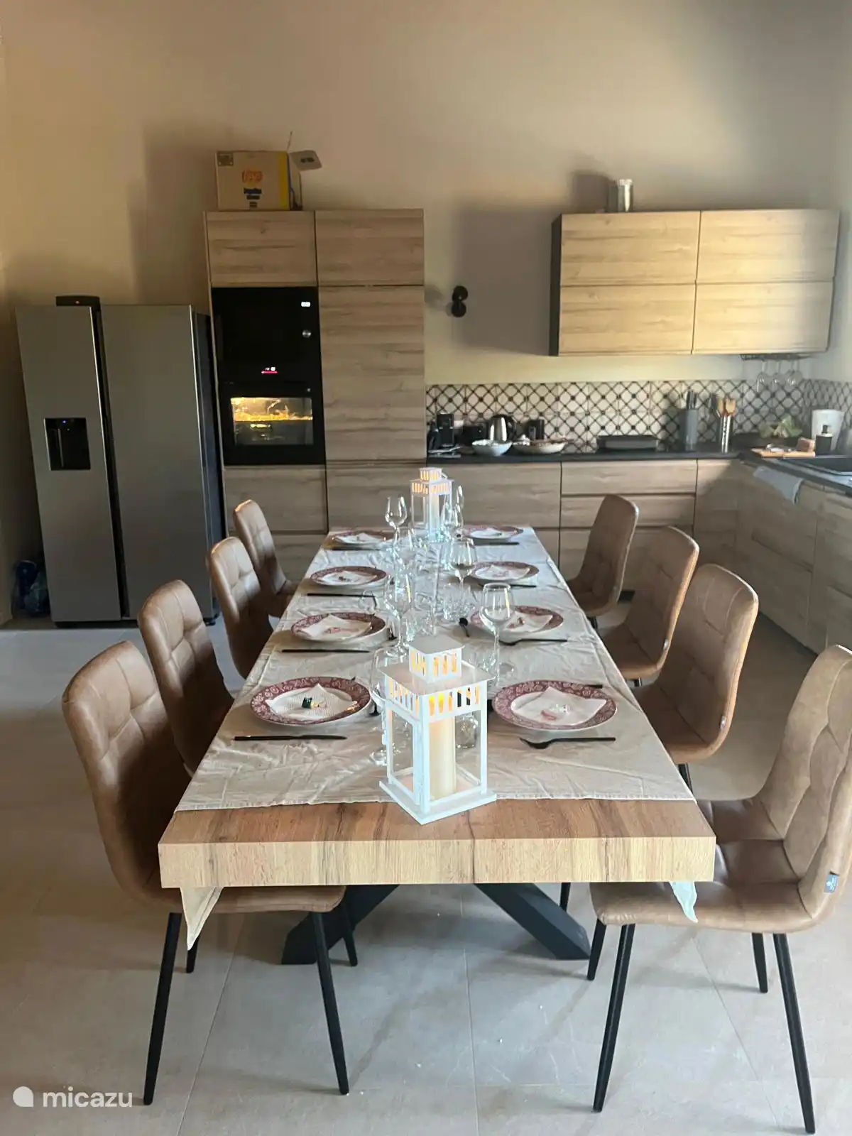 Cuisine avec table gigogne