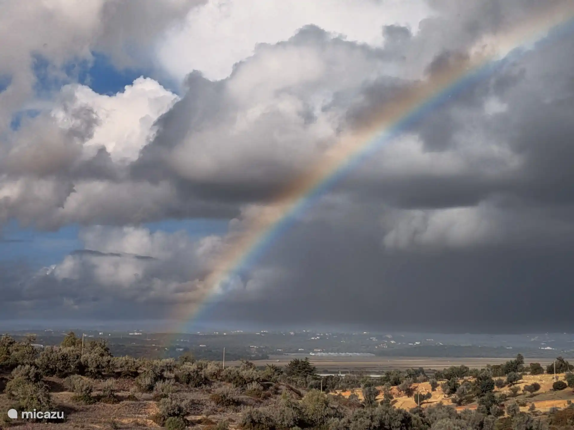 Hin und wieder ist ein beeindruckender Regenbogen zu sehen