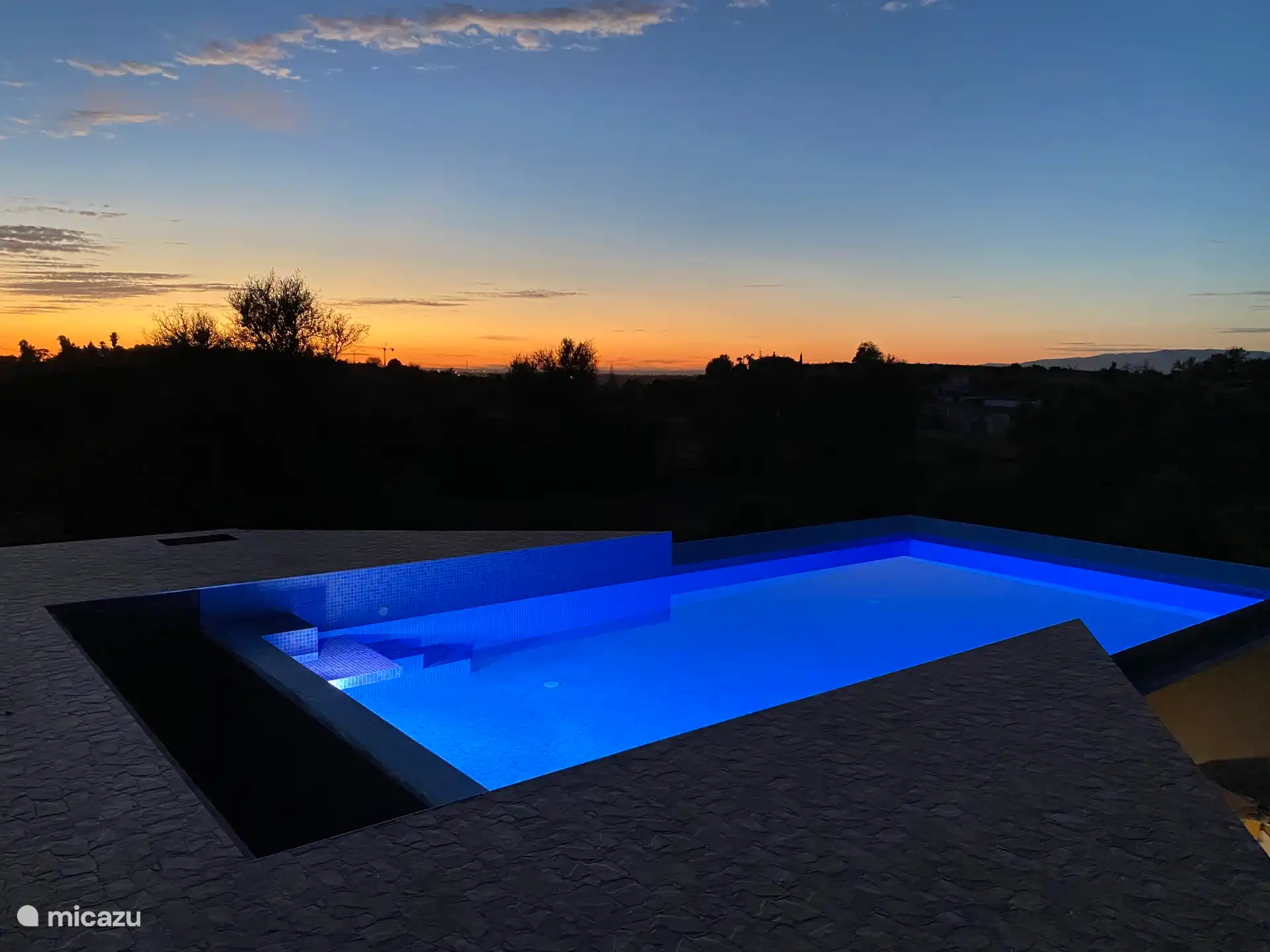 Saltwater swimming pool 8 x 4 m