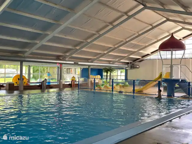 Chalet Felice huren in Nederland, Overijssel, Lattrop - chalet Overdekt zwembad met glijbaan en peuterspraypark