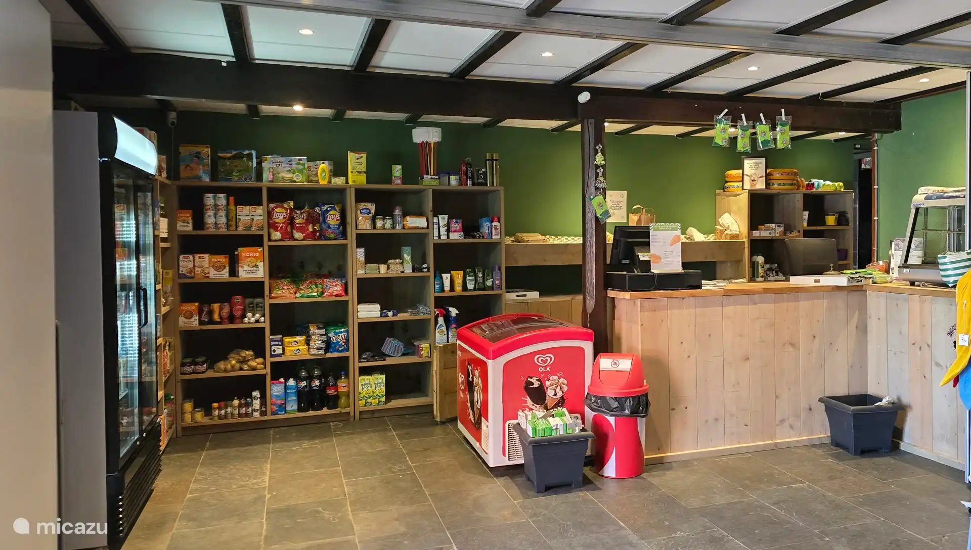 The shop! Order your fresh bread rolls for your breakfast here.