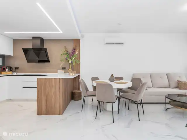 Casa Milan | Espagne, Costa Blanca, Guardamar del Segura - appartement Table à manger d’intérieur