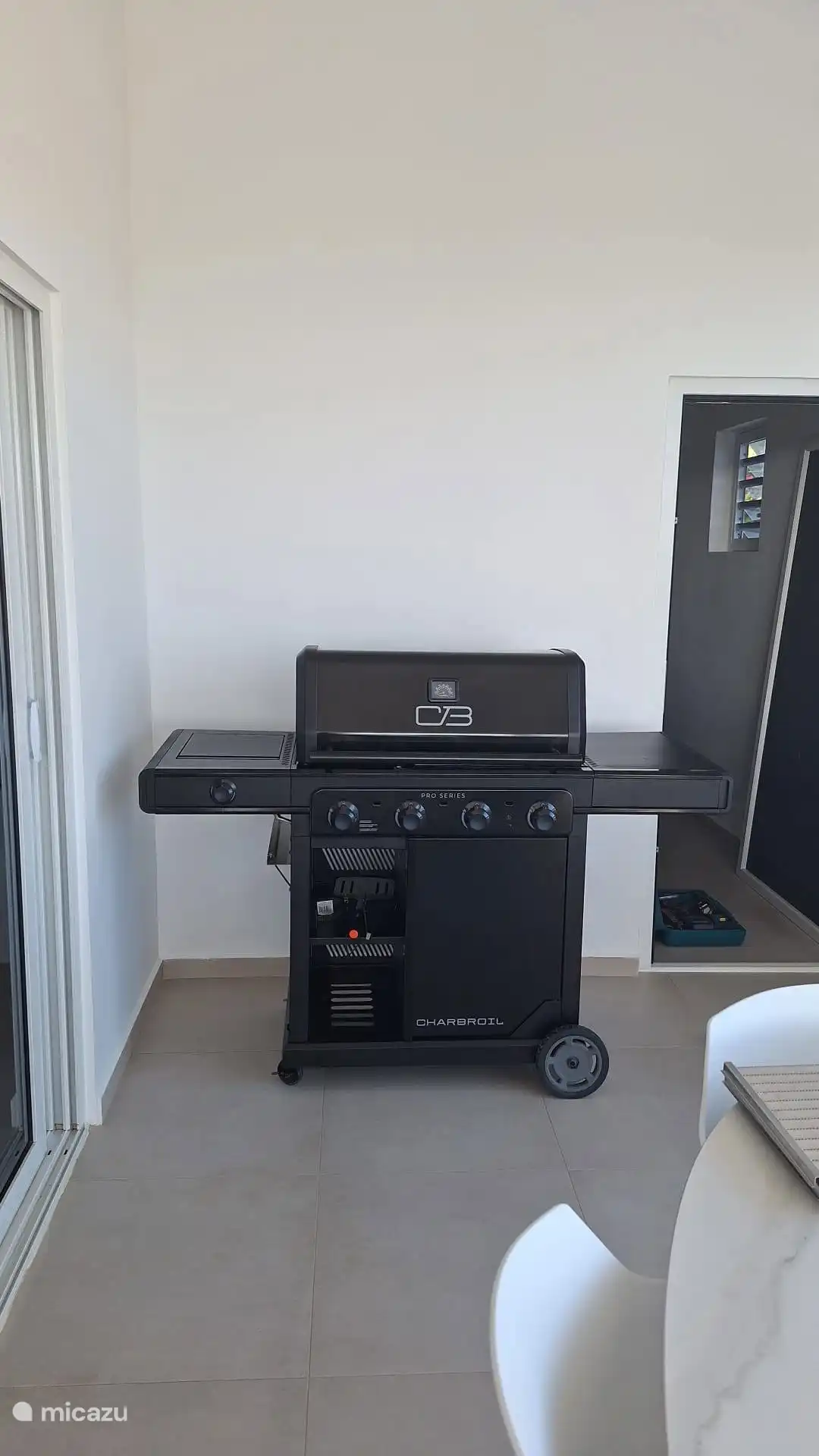 Gas BBQ met gaskookpit en een plancha