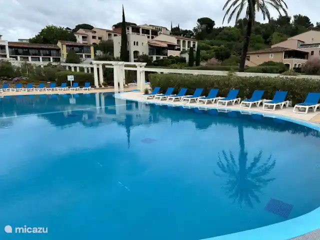 appartement huren in Frankrijk, Côte d´Azur, Grimaud – Appartement Elomarisa Zwembad op loopafstand, toegangsarmbandjes vooraf te bestellen (15 euro borg per persoon)