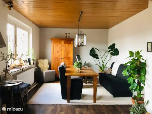 casa vacacional en Alemania, Sauerland, Beverungen – La vista más hermosa Acogedora zona de comedor en el salón compartido.