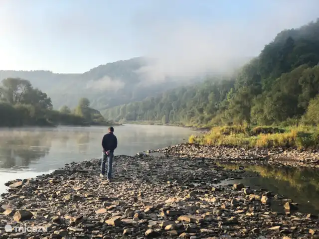 casa vacacional en Alemania, Sauerland, Beverungen – La vista más hermosa Río Weser con nivel de agua muy bajo