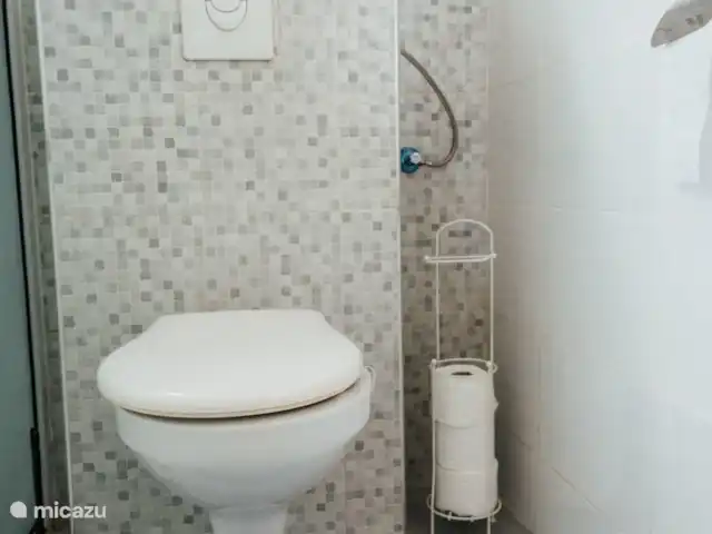 Apto. C de Survillage en Surinam, Paramaribo, Paramaribo - apartamento inodoro