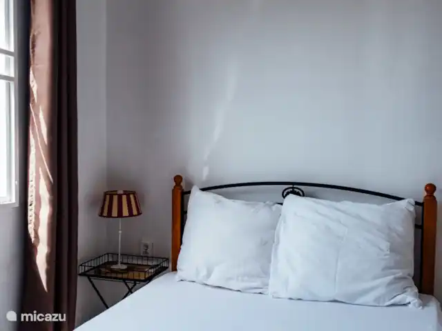 Apto. C de Survillage en Surinam, Paramaribo, Paramaribo - apartamento cama