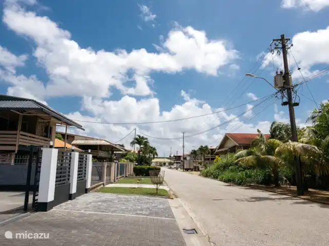 apartamento en Surinam, Paramaribo, Paramaribo –  Avenue Gideon apto. 1 calle