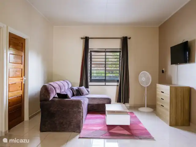 apartamento en Surinam, Paramaribo, Paramaribo –  Avenue Gideon apto. 1 Salón