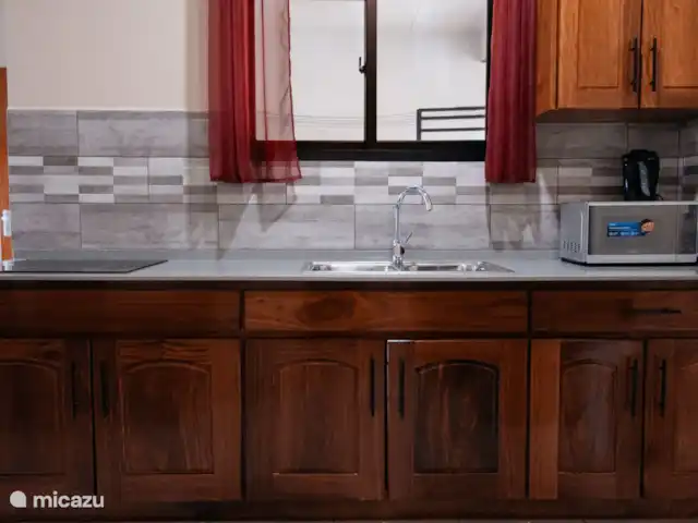 apartamento en Surinam, Paramaribo, Paramaribo –  Avenue Gideon apto. 2 cocina