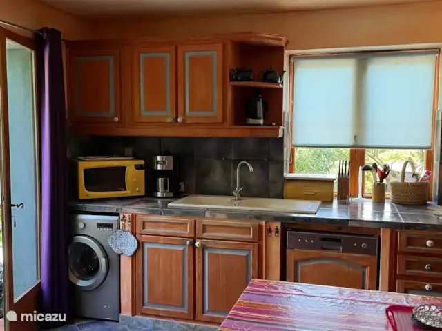 DOMAINE DE ST. AMOUR / LA CASA RURAL en Francia, Var, Trans-en-Provence - casa rural / cabaña Cocina 2