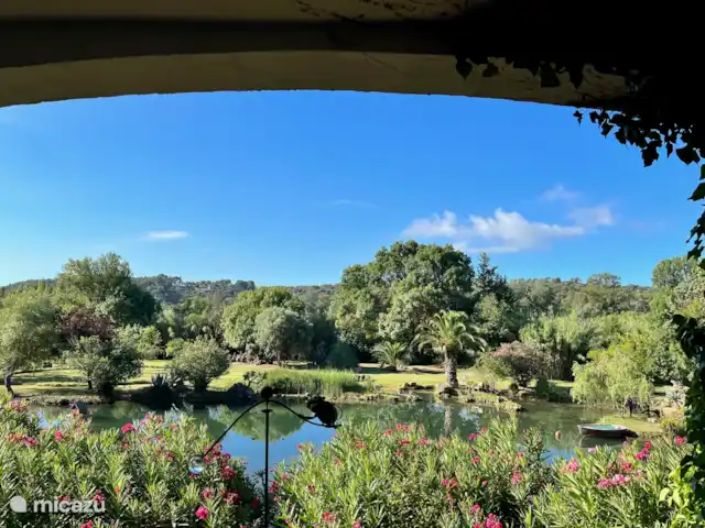 DOMAINE DE ST. AMOUR / LA CASA RURAL en Francia, Var, Trans-en-Provence - casa rural / cabaña Lago