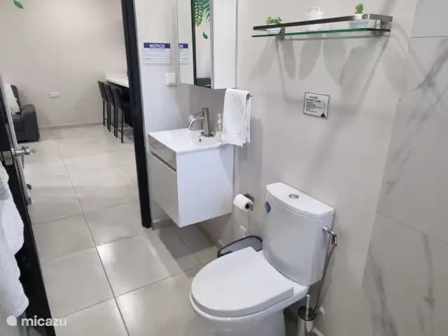 Location de Vacances Curaçao, Banda Ariba (est), Mambo Beach, appartement - Central 2BR Apt - 10 minutes Mambo Bch deuxième salle de bain