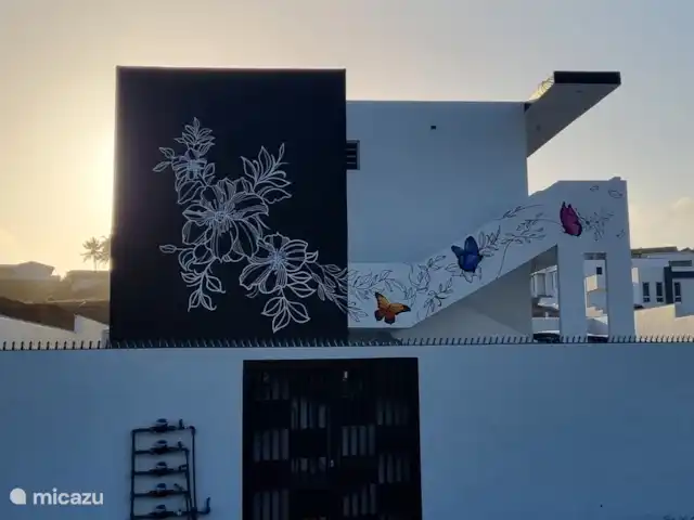 Location de Vacances Curaçao, Banda Ariba (est), Mambo Beach, appartement - Central 2BR Apt - 10 minutes Mambo Bch Bâtiment extérieur