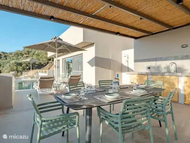 Villa Celest en Grecia, Creta,  Sellia - villa Terraza con piscina