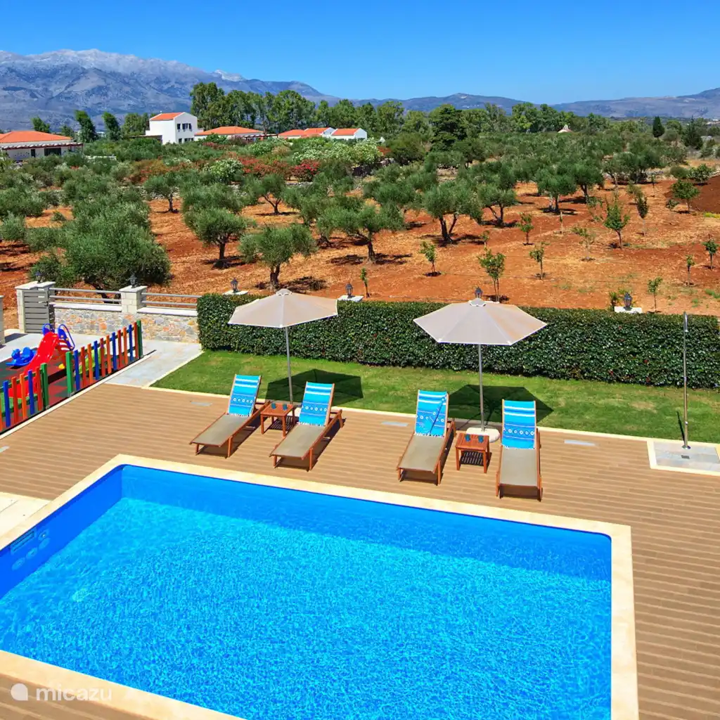 Villa Minos