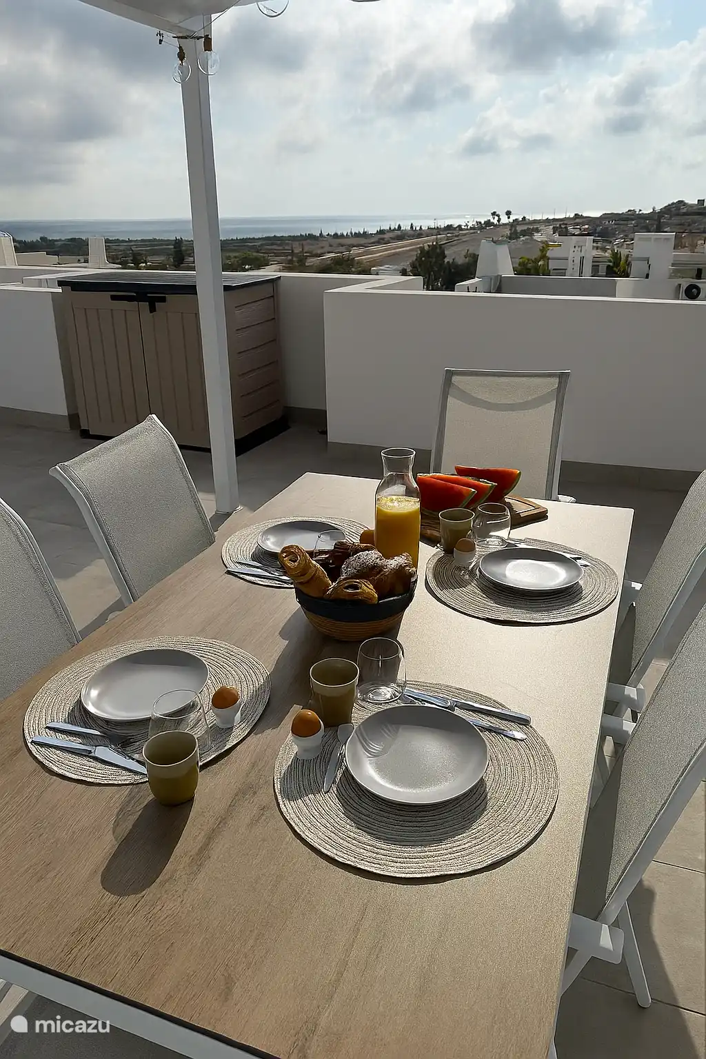 Petit-déjeuner avec vue !