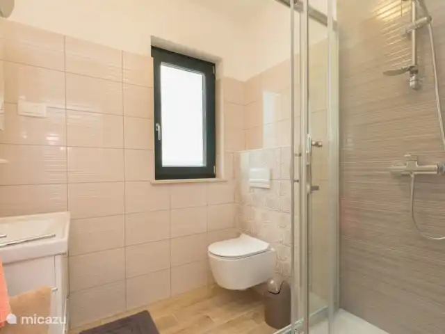Villa Trget 14 en Croacia, Istria, Trget - villa baño
