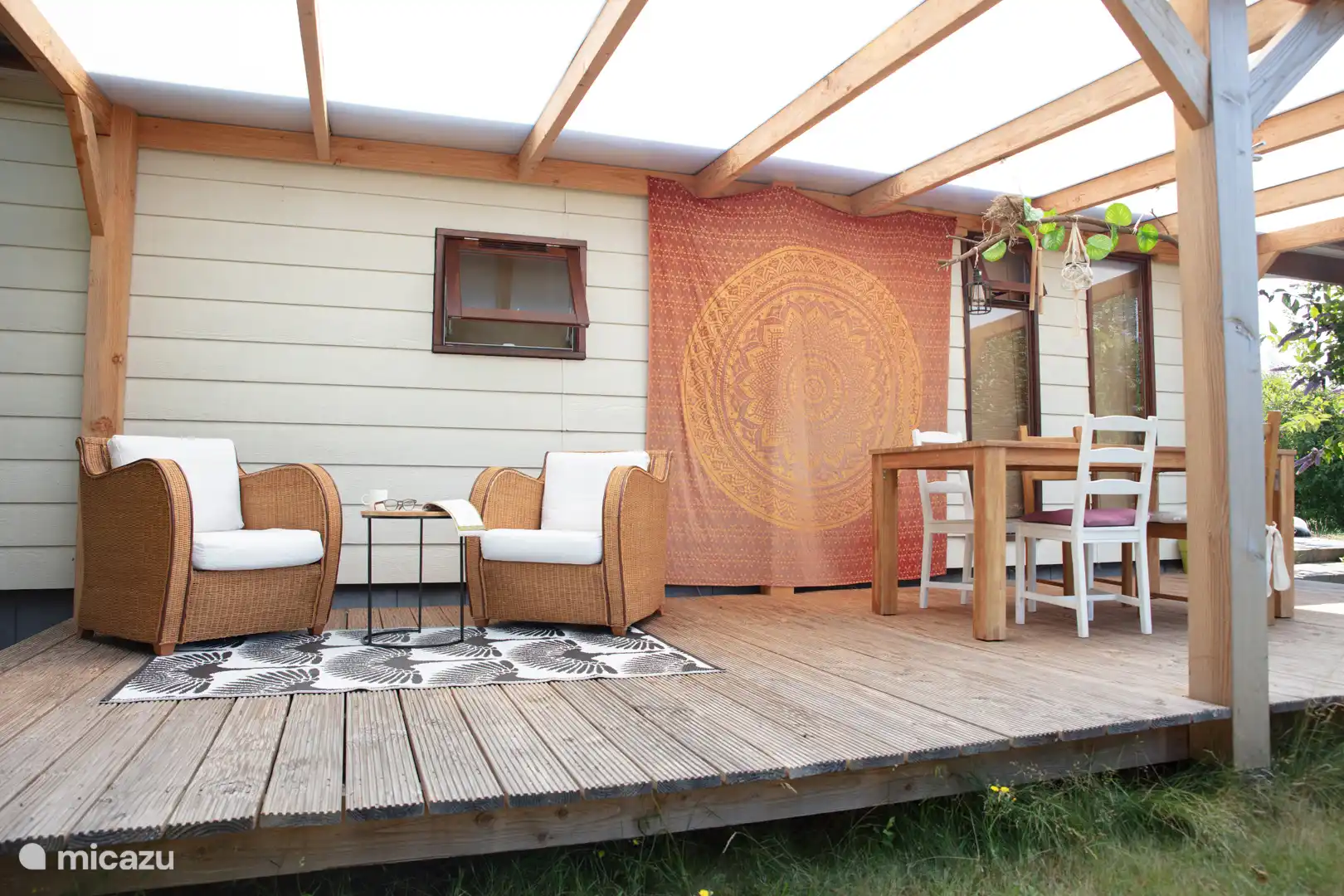 Véranda latérale, Ouest