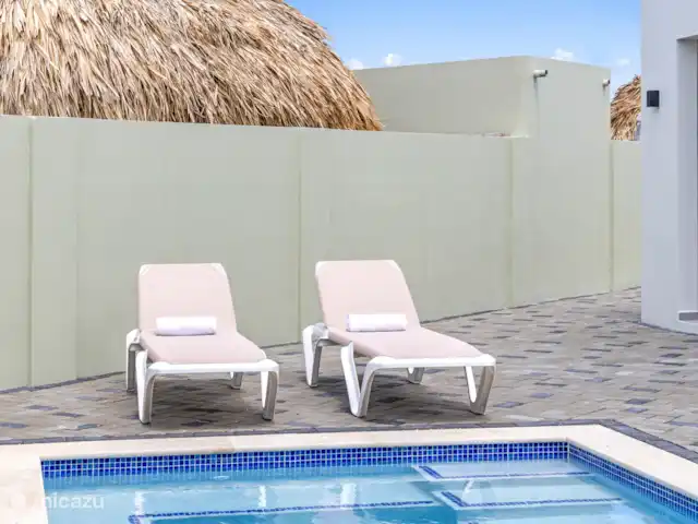 Location de Vacances Curaçao, Curaçao-Centre, Willemstad, villa - Villa Paradise avec piscine privée  Chaises longues