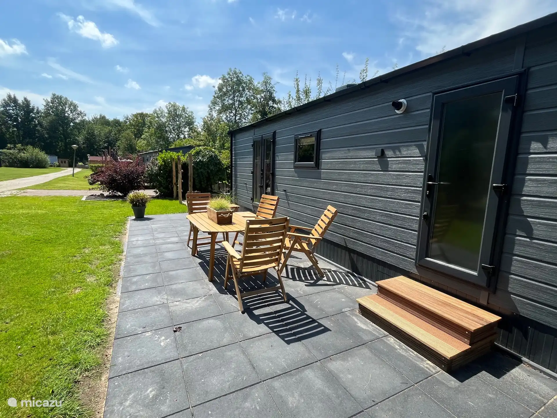 Entrance and seating area outside.