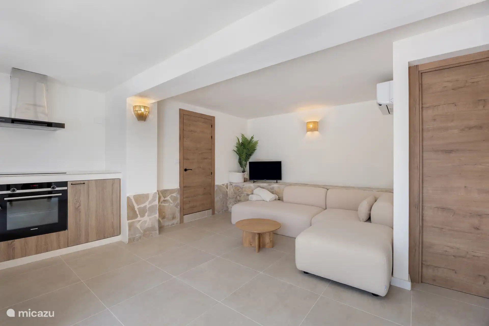 Esta es la sala de estar del apartamento de la planta baja.