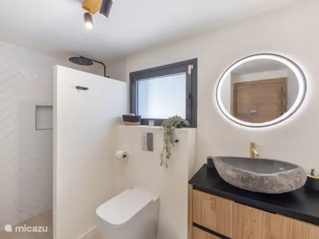 Casa Salud - Belle Villa Familiale  | Espagne, Costa Blanca, Jávea - villa Salle de bain attenante avec table à linge, WC et douche à l’italienne