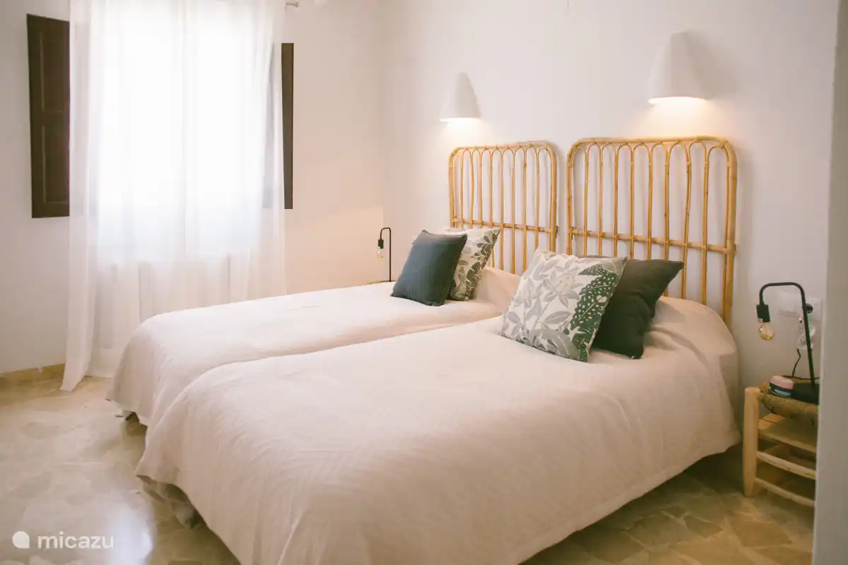 Bedroom 3 with two single beds