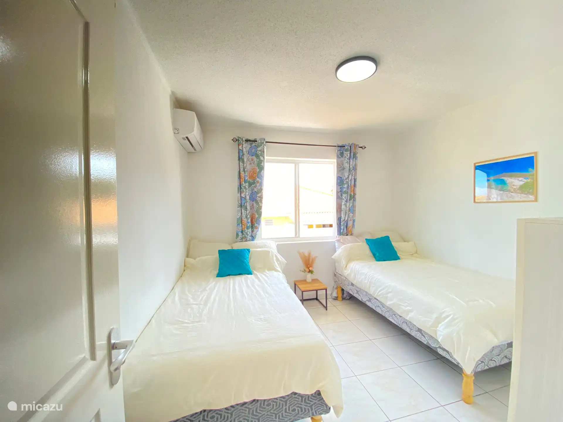 Eines der fünf Schlafzimmer in der Villa. 